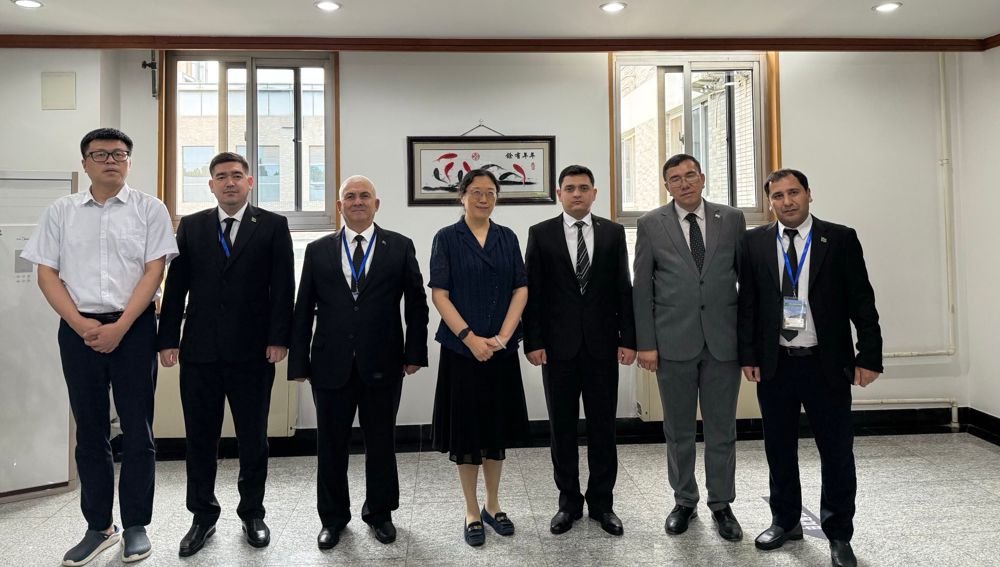 “Merkezi Aziýa ýurtlarynda oba hojalyk ýerlerini ösdürmek” atly okuw maslahaty öz işine başlady