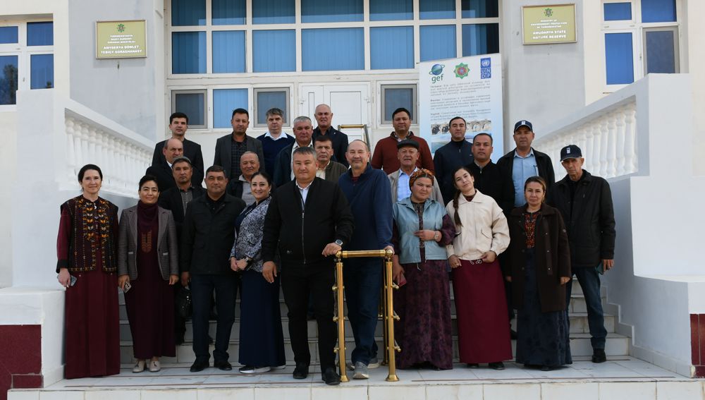 ÝERLERDEN PEÝDALANMAK — DURNUKLYLYK WE TOPLUMLAÝYN DOLANDYRYŞ