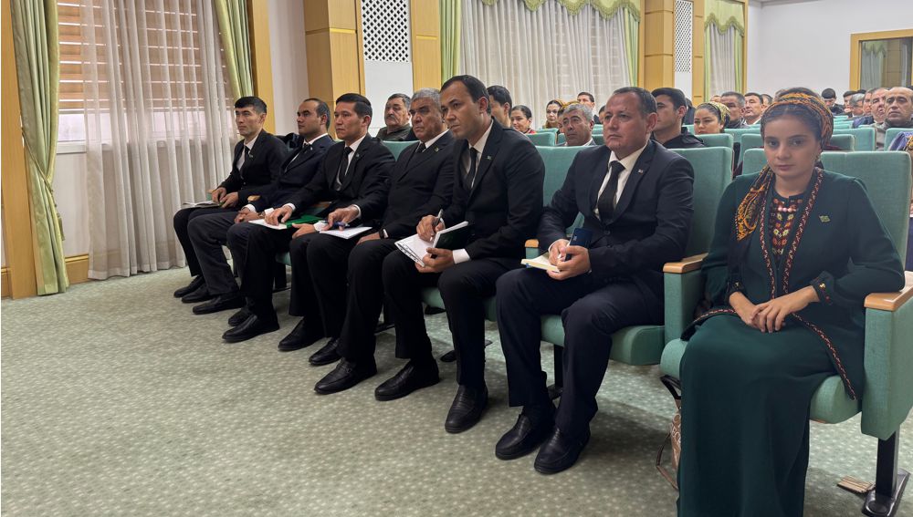 Döwlet gözegçileriň bilimini ýokarlandyrmak barada ylmy-amaly maslahat